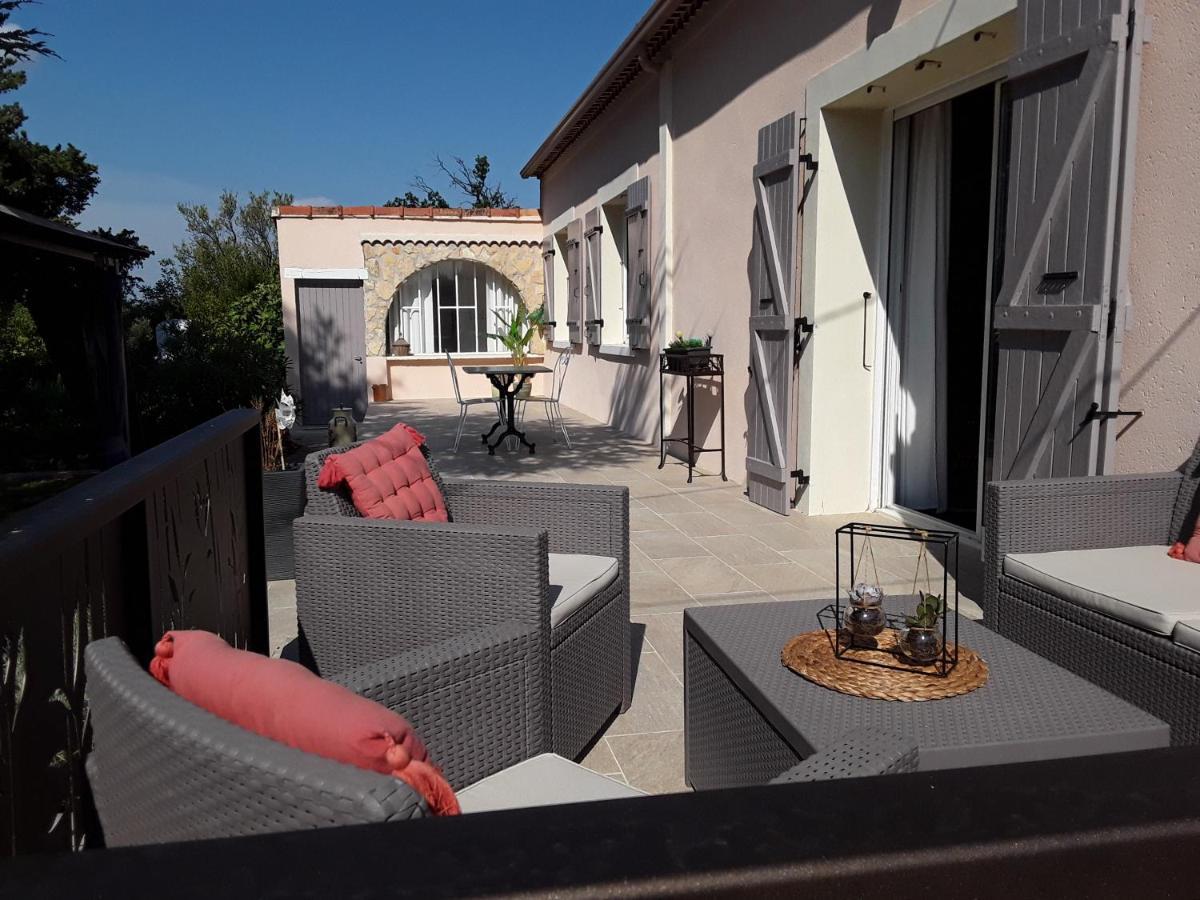 Hotel L'Oustau De Malo Sainte-Cécile-les-Vignes Exterior foto